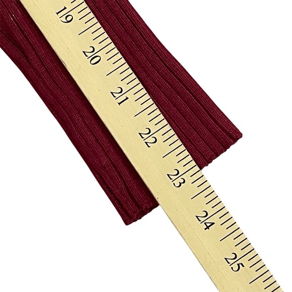 Venus Sweater Burgundy Fitted Stretch Flare Waist Women’s Size Small - Picture 10 of 10